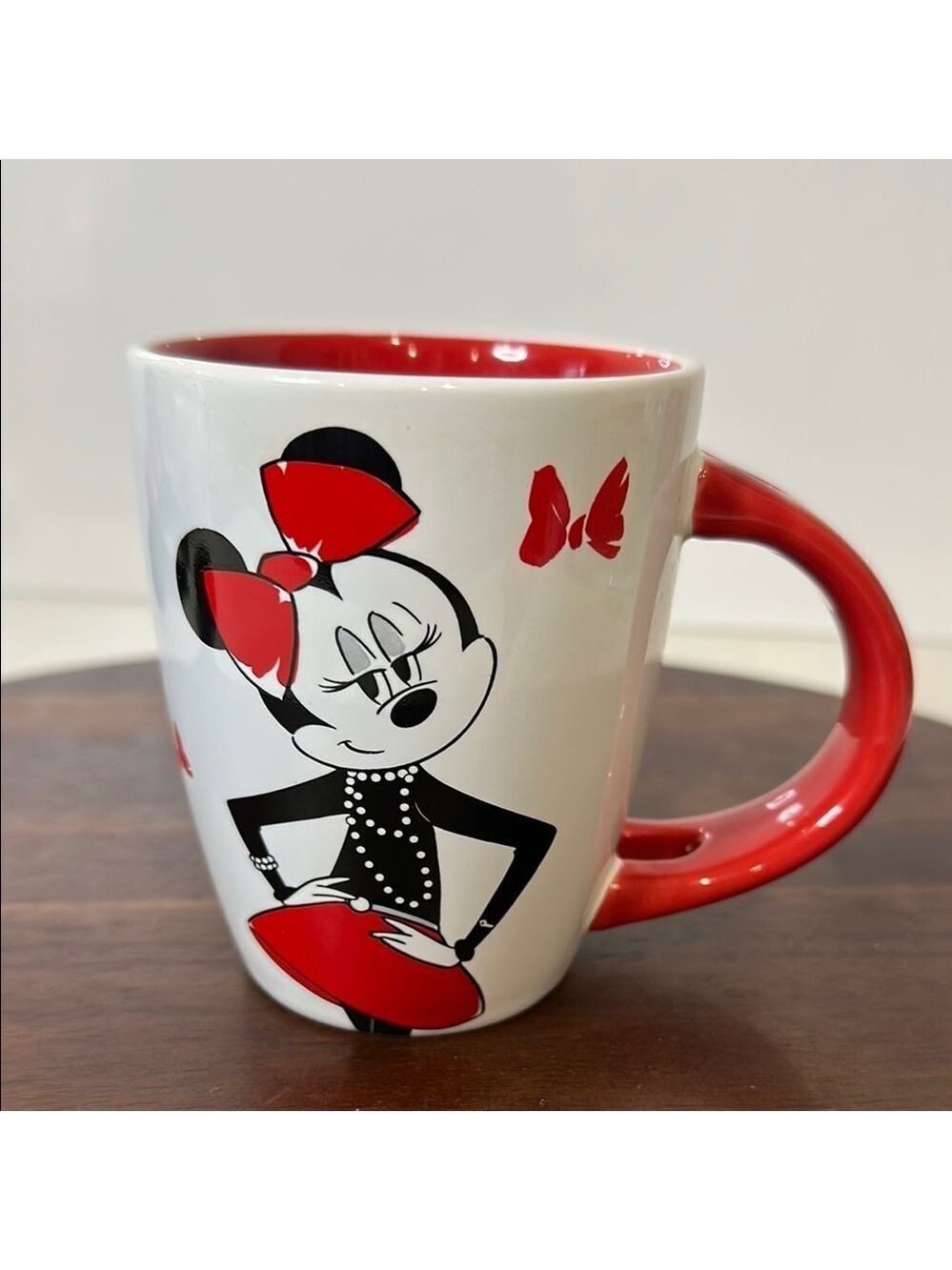 Disneyland Paris Minnie Mouse Red & White Ceramic Coffee Mug Paris Exclusive